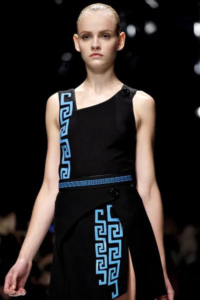 Look 46